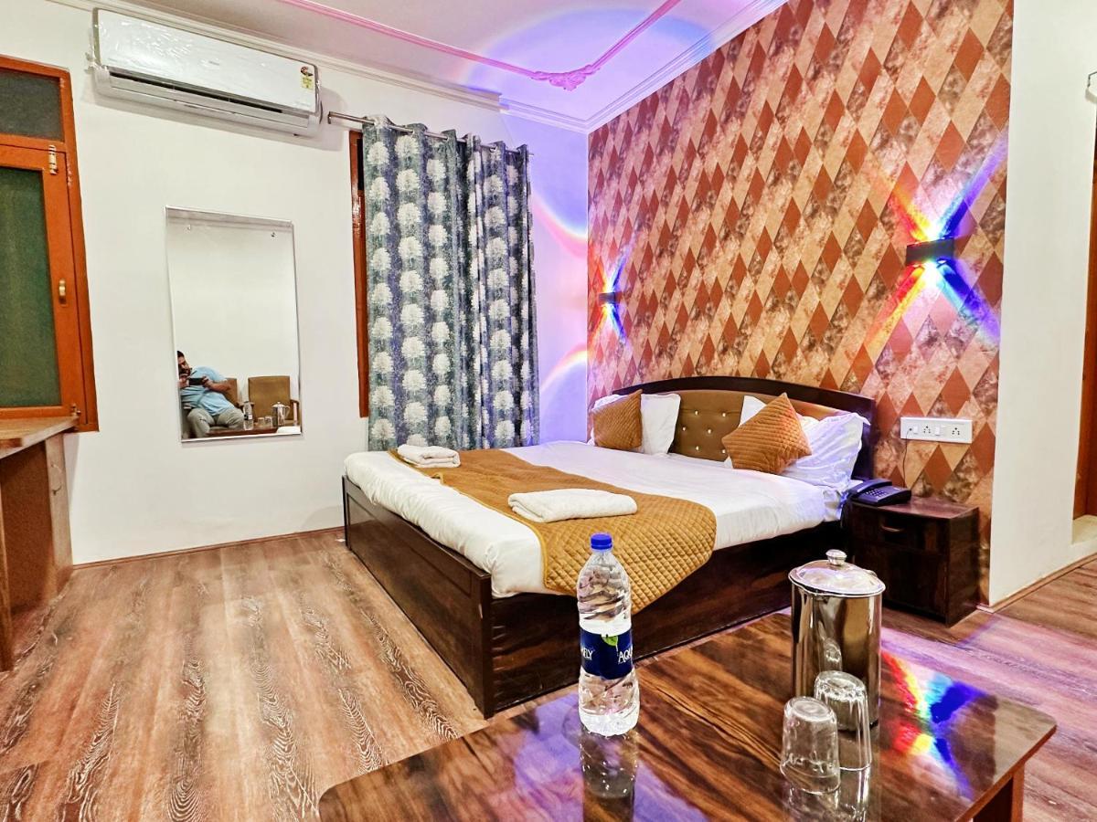 Roseline Inn Srīnagar Exteriér fotografie