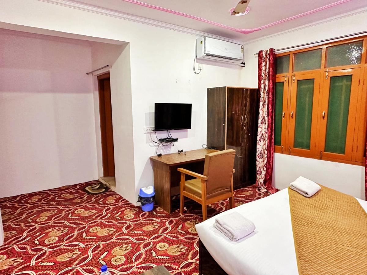 Roseline Inn Srīnagar Exteriér fotografie