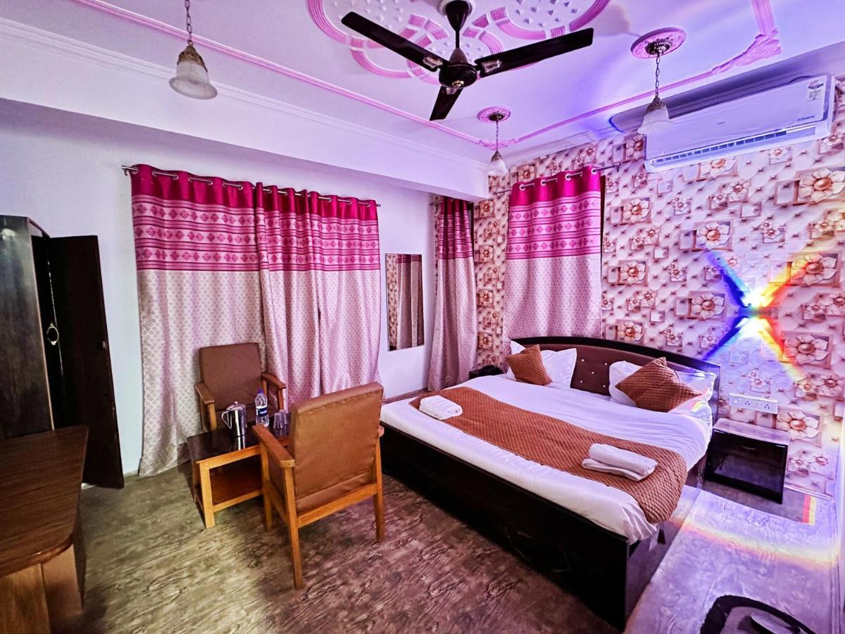 Roseline Inn Srīnagar Exteriér fotografie