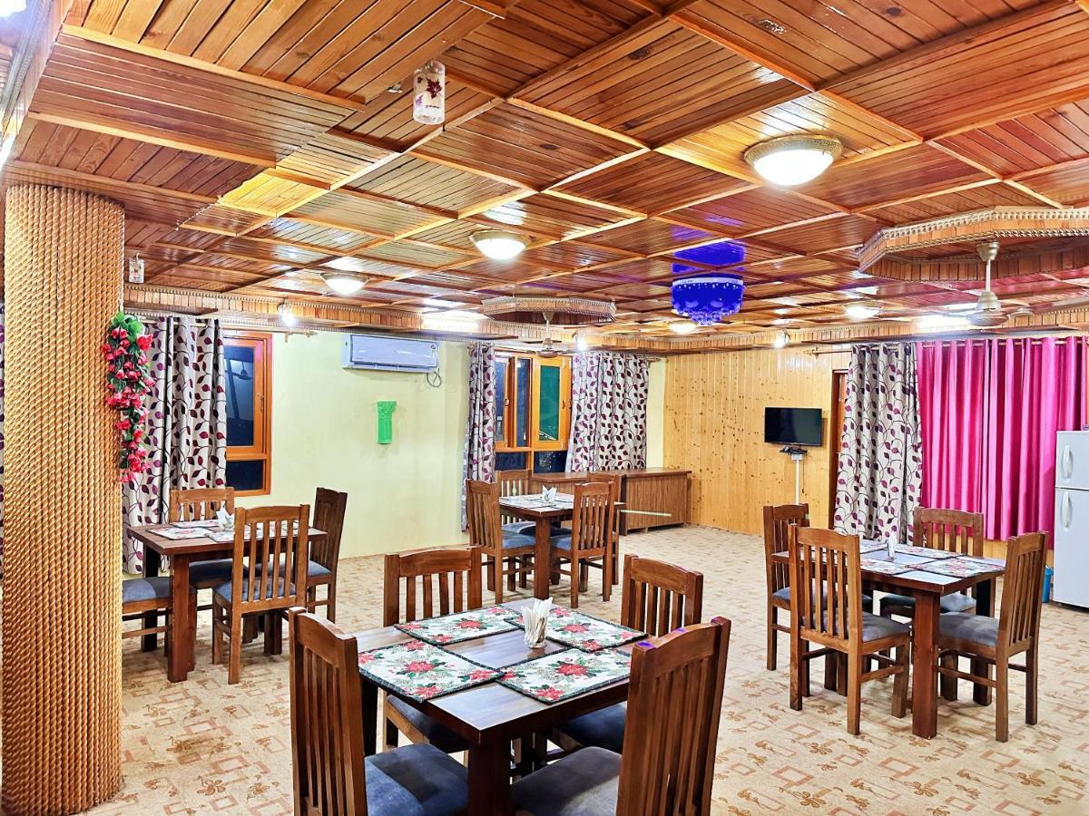 Roseline Inn Srīnagar Exteriér fotografie