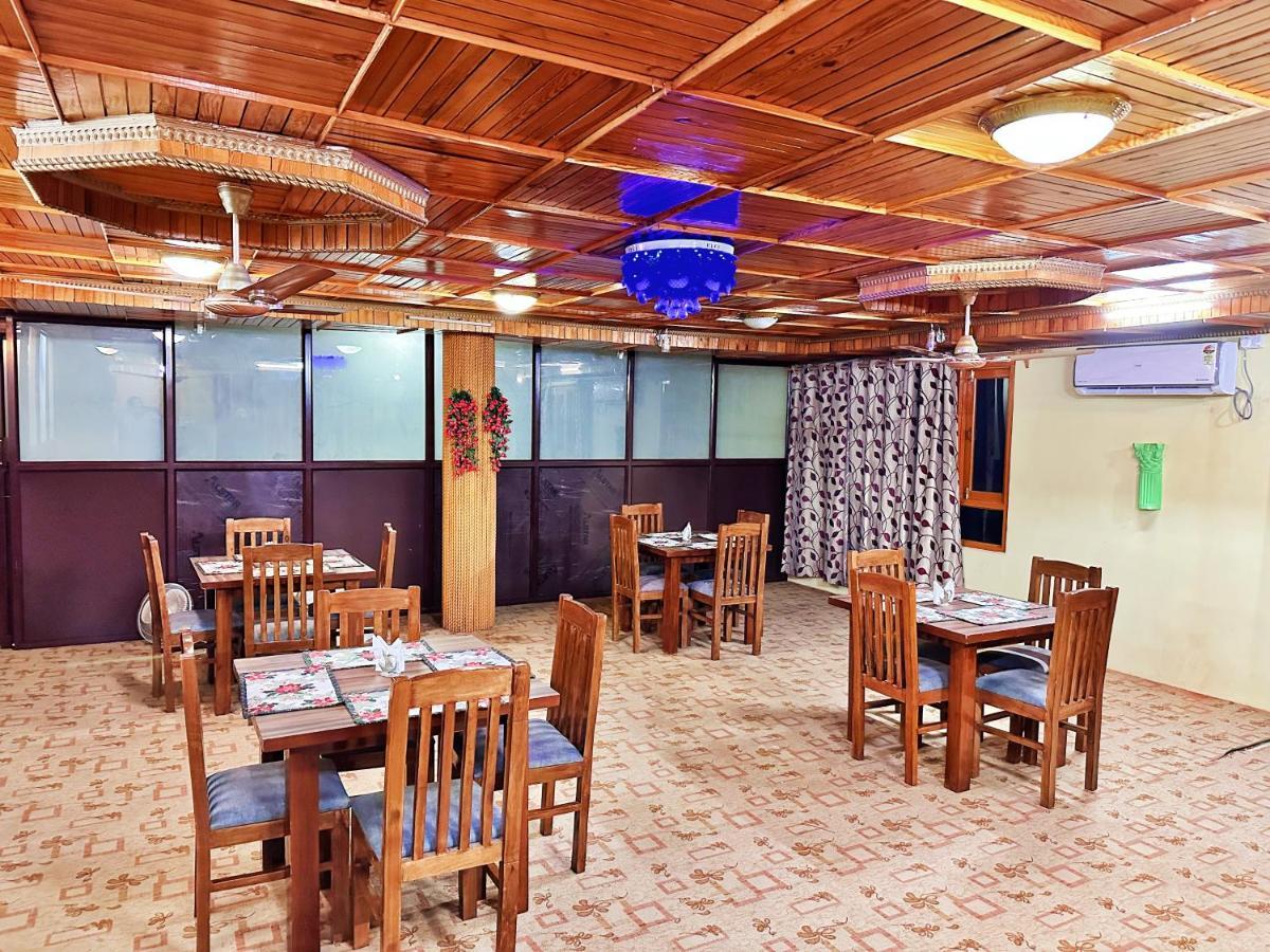 Roseline Inn Srīnagar Exteriér fotografie