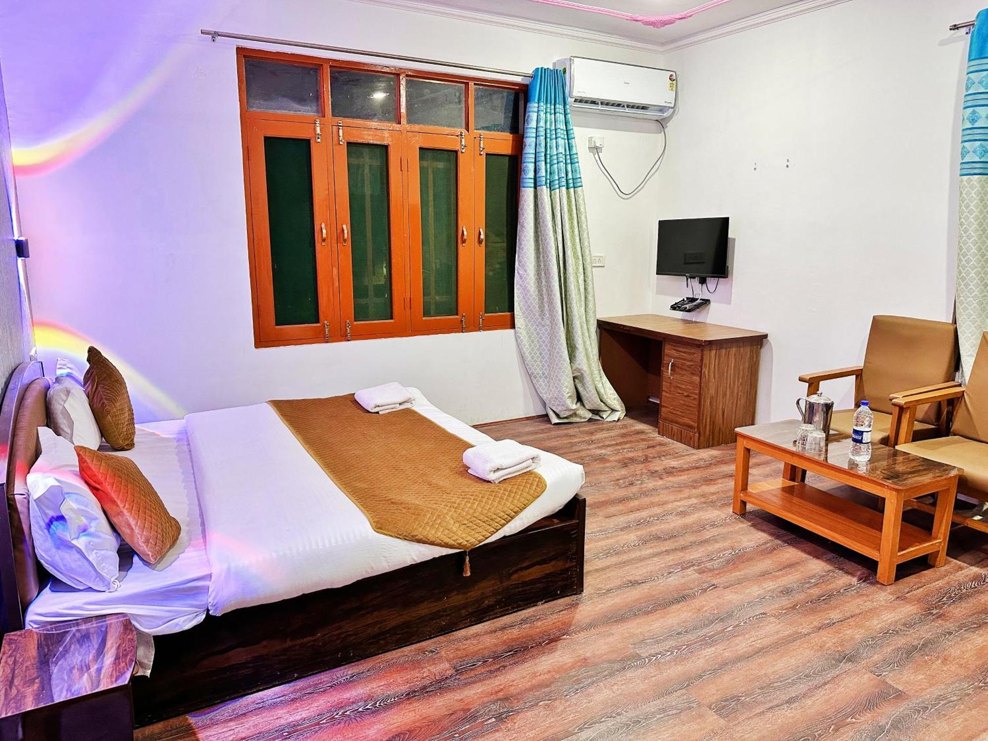 Roseline Inn Srīnagar Exteriér fotografie