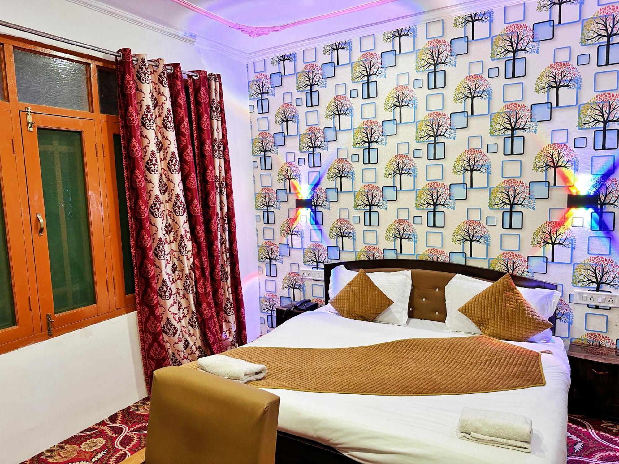Roseline Inn Srīnagar Exteriér fotografie