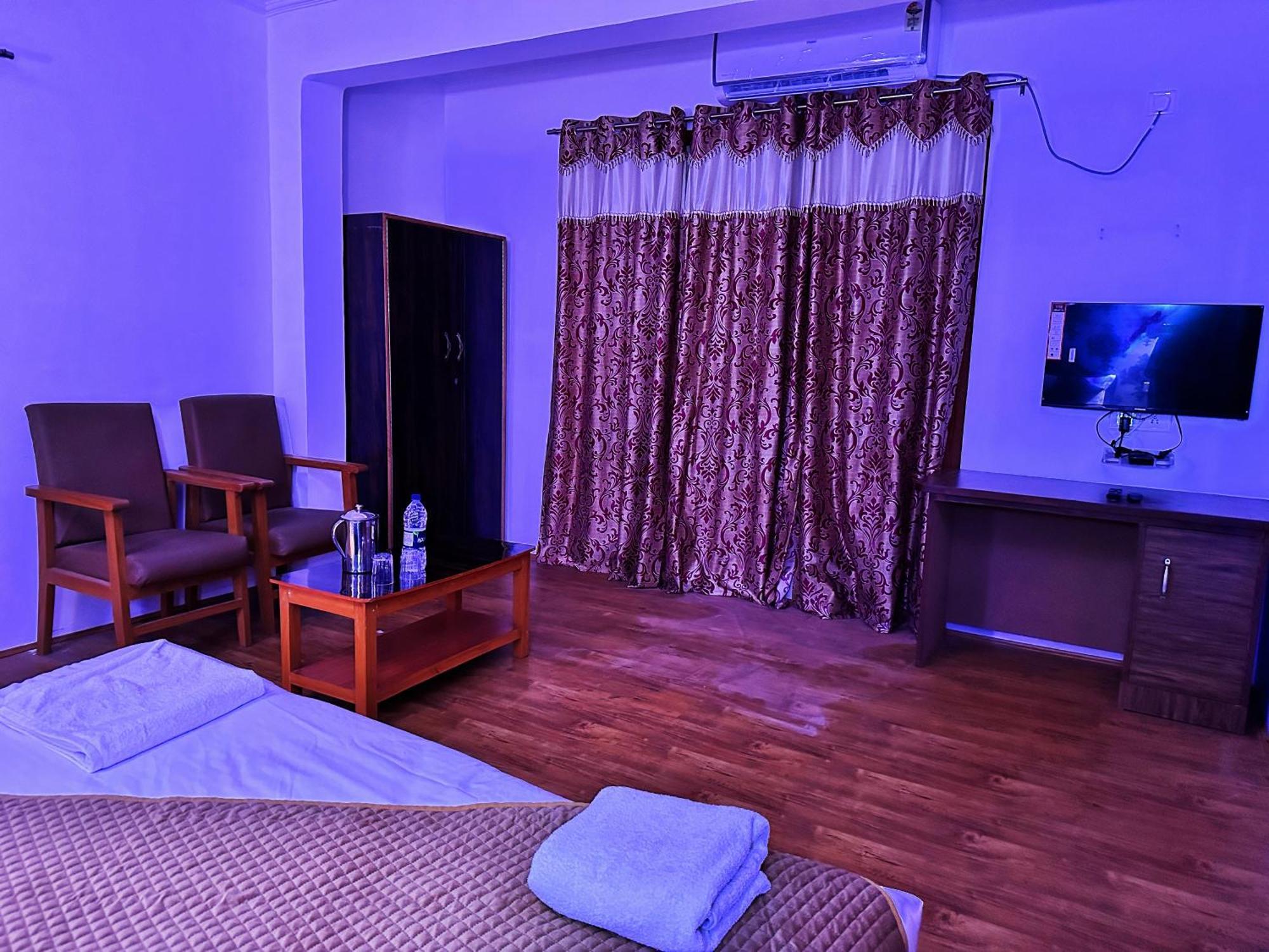 Roseline Inn Srīnagar Exteriér fotografie